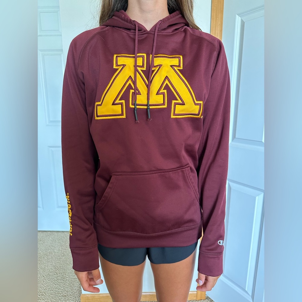 Minnesota hoodie, maroon sweatshirt